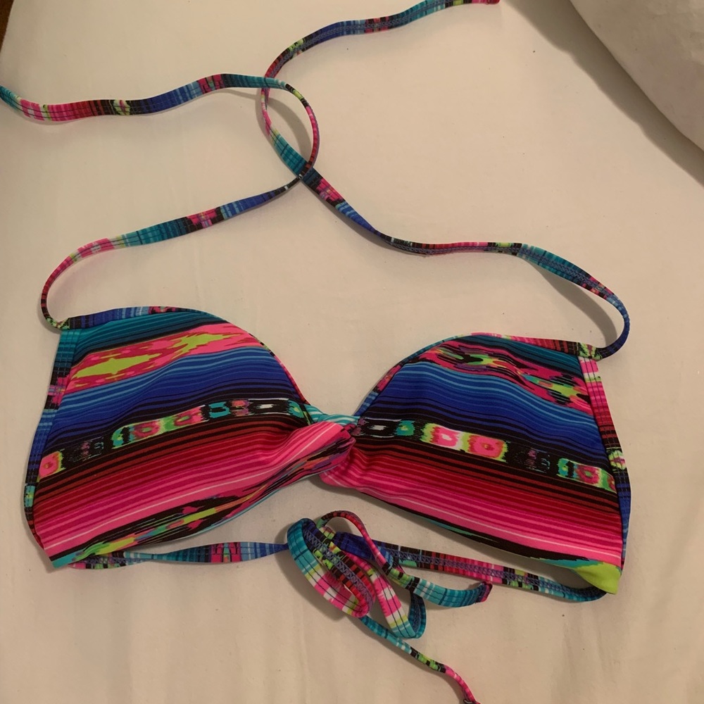 Xhilaration bikini top. Size large.
